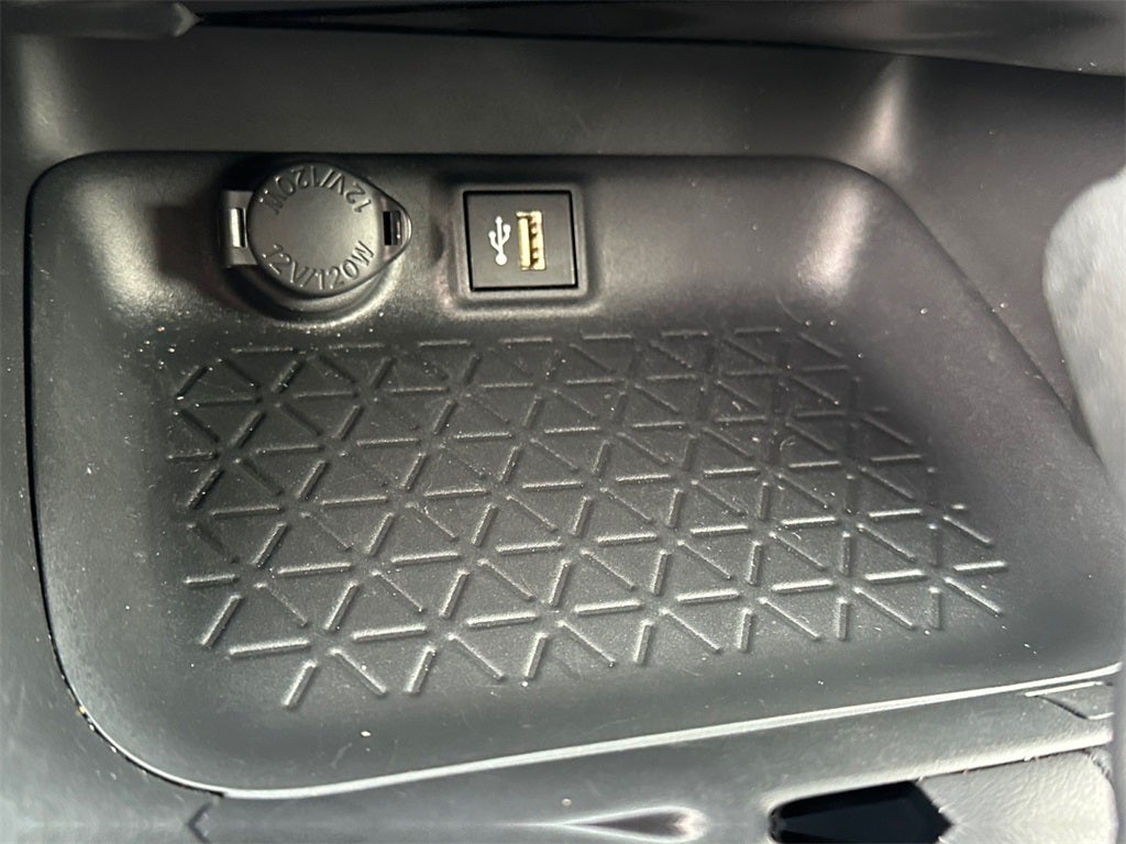 2025 Toyota RAV4 Hybrid XLE - Corporate Demo!