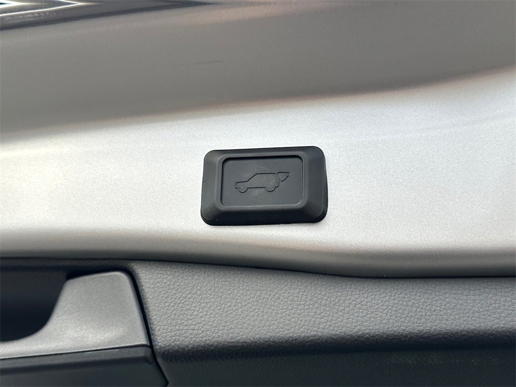 2025 Toyota RAV4 Hybrid XLE - Corporate Demo!