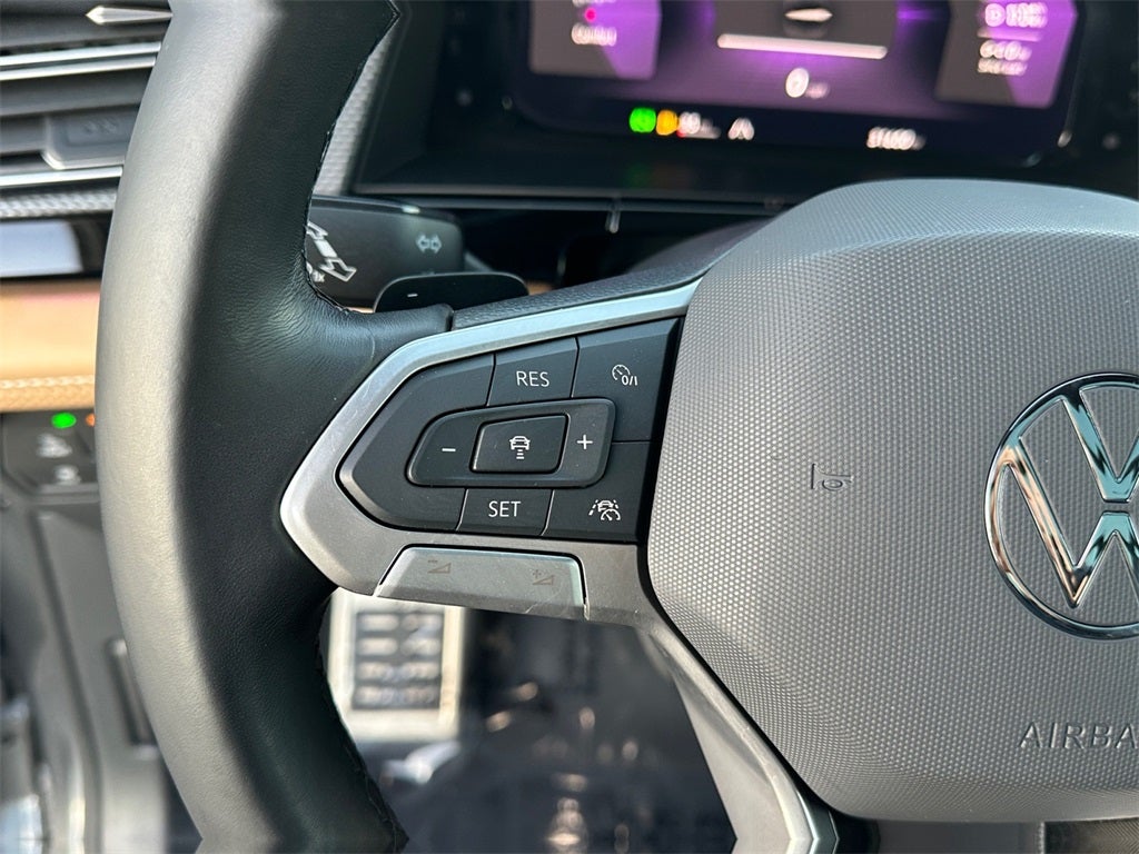 2024 Volkswagen Atlas Cross Sport 2.0T SEL R-Line