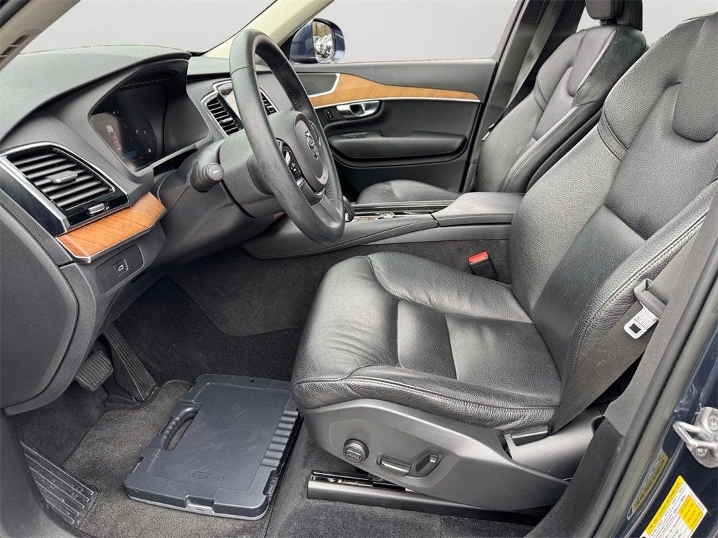 2023 Volvo XC90 B6 Plus 6-Seater