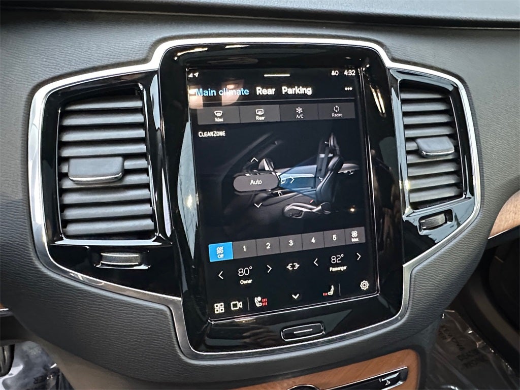 2025 Volvo XC90 B6 Plus 7-Seater