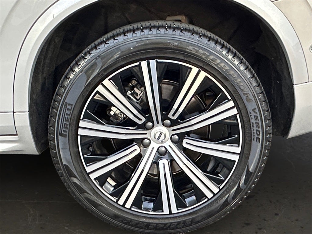 2025 Volvo XC90 B6 Plus 7-Seater