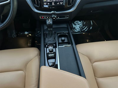 2020 Volvo XC60 T5 Momentum