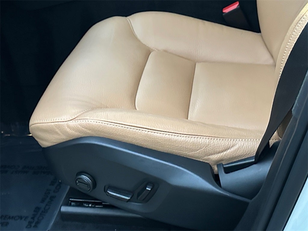 2020 Volvo XC60 T5 Momentum