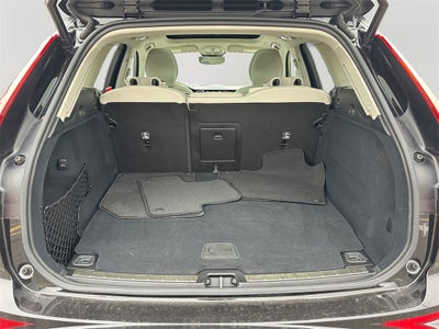 2025 Volvo XC60 Plug-In Hybrid T8 Plus