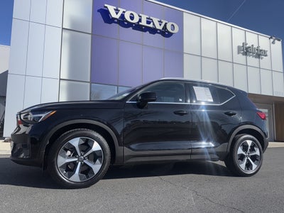2025 Volvo XC40 B5 Plus Bright Theme
